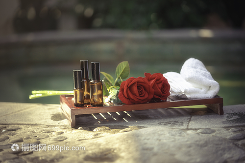 溫泉、精油、香薰、SPA 一場(chǎng)身心靈的芳香療愈之旅